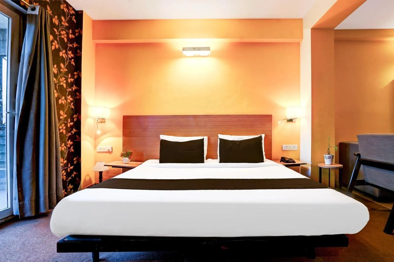Hotel King Plaza Near Delhi Airport New Delhi India
